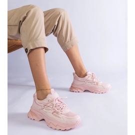 Růžové sportovní tenisky na masivní podrážce růžový 1 Růžové sportovní tenisky na masivní podrážce růžový 1