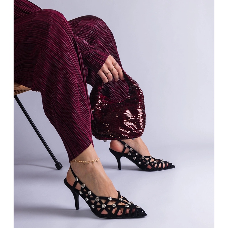 Černé sandály pletené kameny černá 1