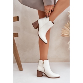 Roboti na post Natural Leather Zazoo 3673 White bílý 3