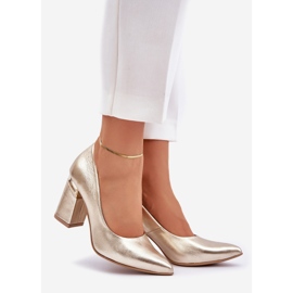 Lewski Shoes Kožená čerpadla Lewski 3117 zlatý kovový 1