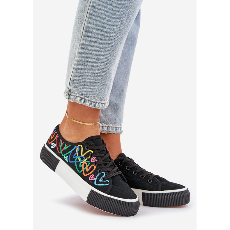 Dámské tenisky v černých srdcích černá 1 Dámské tenisky v černých srdcích černá 1