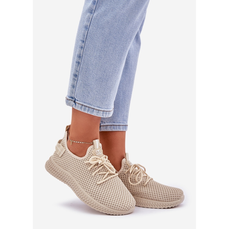Dámský skluz -v béžové sportovní obuvi béžový 1 Dámský skluz -v béžové sportovní obuvi béžový 1