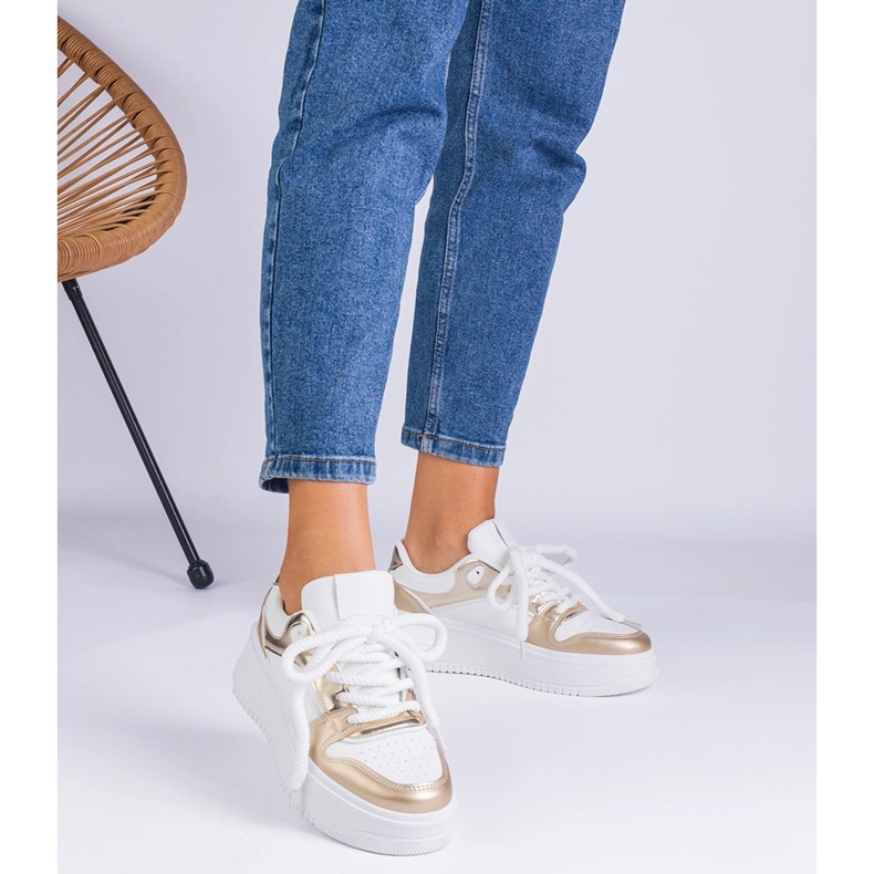 Bílé a zlaté tenisky na platformě zlatý 1