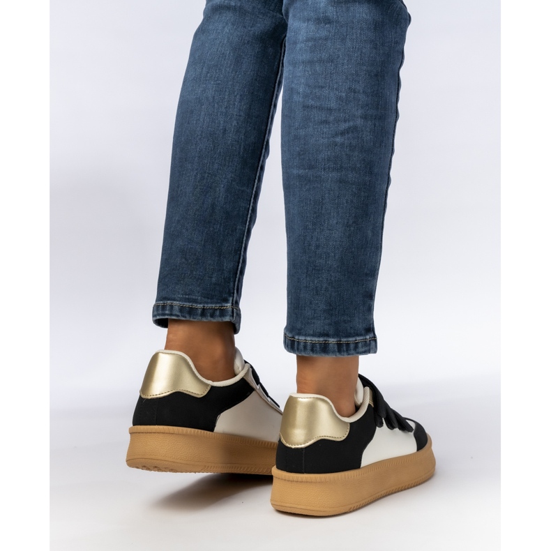 Dámské tenisky s kovovými černobílými vložkami černá 1