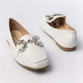 Dámské mokasíny s bílými dekoracemi 1