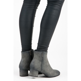 Vinceza Kozačky na nízkém podpatku šedá 1 Vinceza Kozačky na nízkém podpatku šedá 1