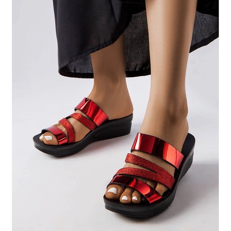 Elegantní lakované lodičky na vysokém podpatku černá 1