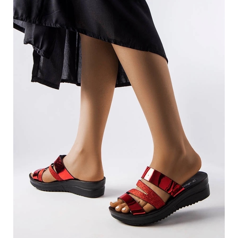 Elegantní lakované lodičky na vysokém podpatku černá 2