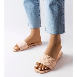 Lakované černé kotníkové boty na červeném podpatku, elegantní dámské kotníkové boty černý 1