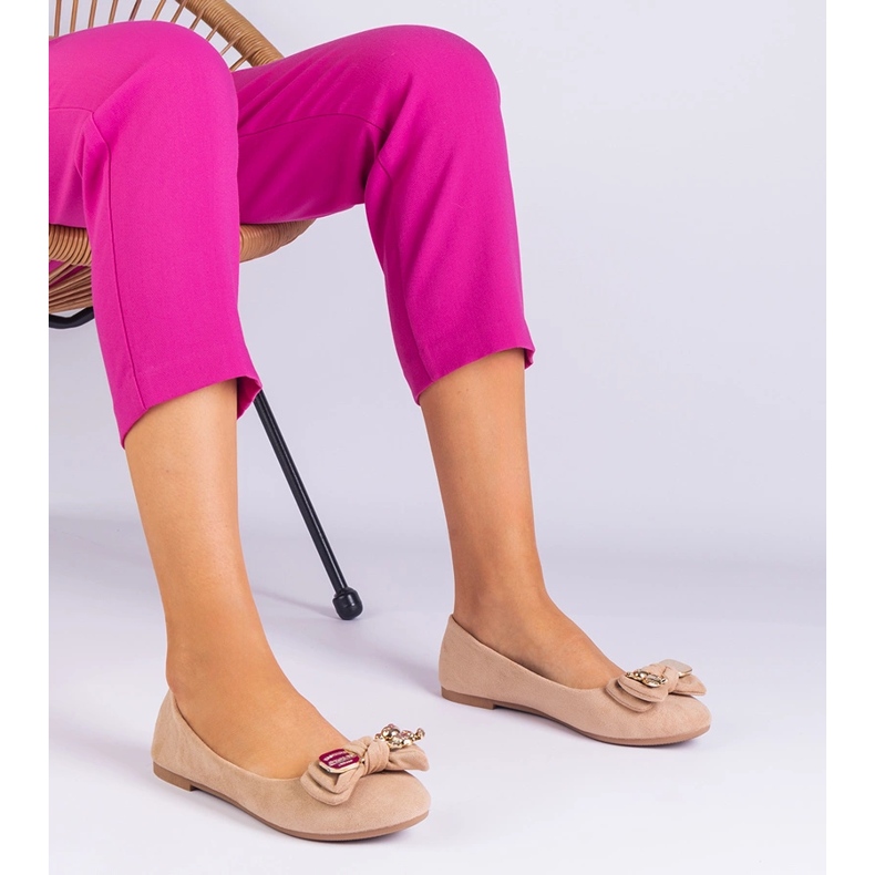 Beige Classic Ballerinas s masolským lukem béžový 1