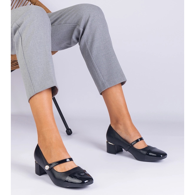 Černá čerpadla na sloupku s varným prstem 1 Černá čerpadla na sloupku s varným prstem 1