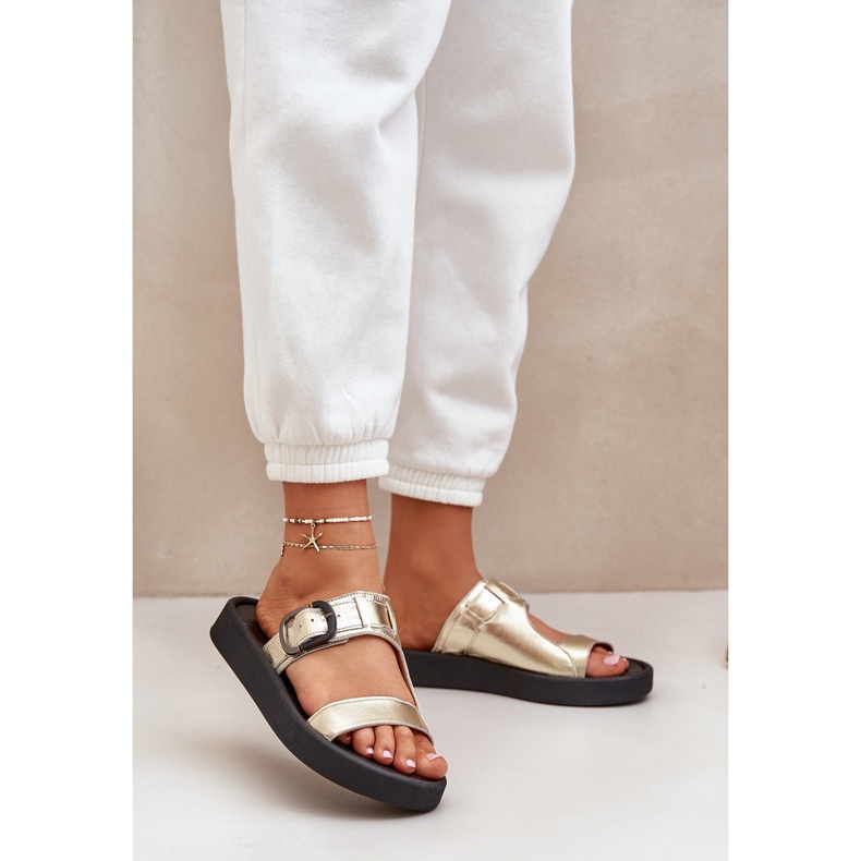 Dámské kožené pantofle na platformě Zazoo 3024 zlatý 2