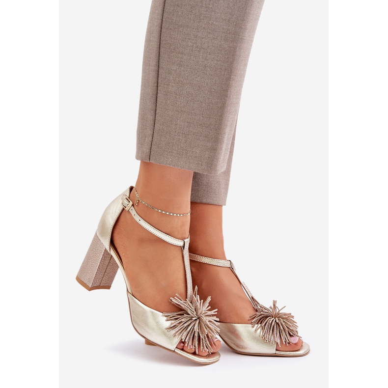 Kožené sandály na vysokém podpatku se zdobením Laura Messi 2758 Gold zlatý 1