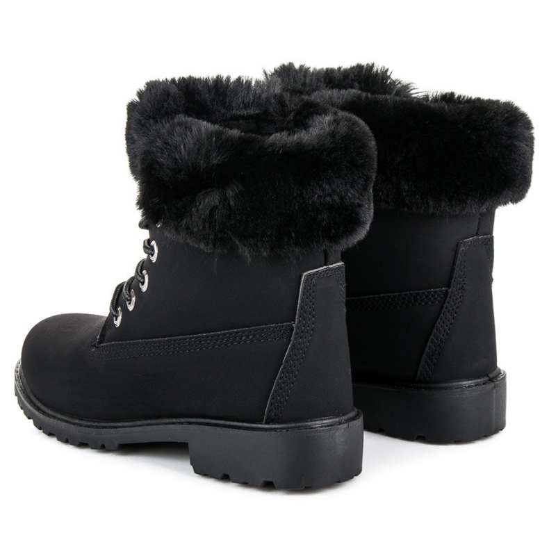 Queen Vivi Černí lovci s kožešinou černá 1