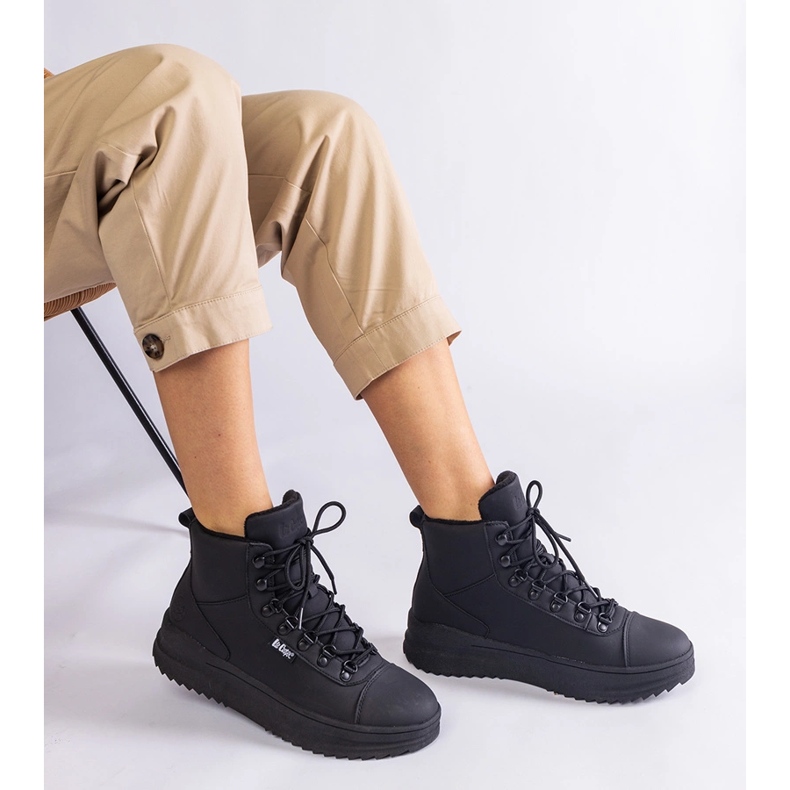 Černé teplé kozačky Lee Cooper LCJ-23-31-3028L černá 1