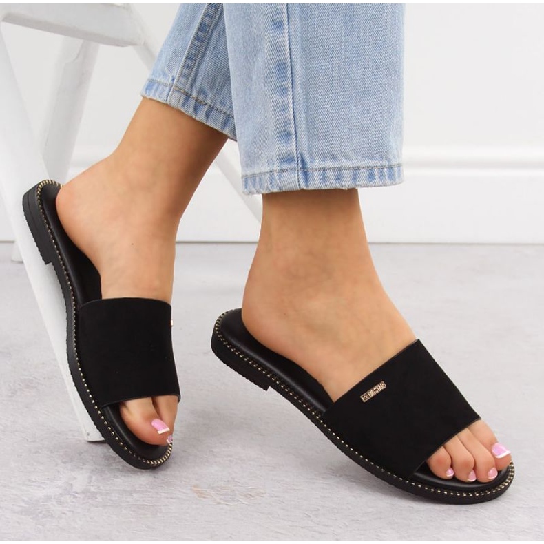 Big Star Dámské pantofle velká hvězda RR274618 Black černá 2