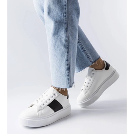 D/GMR Bílé tenisky s černým pruhem od Aurélie bílý 2