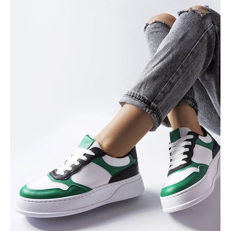 D/GMR Bílé a zelené boty se silnější podrážkou od Baron bílý 1 D/GMR Bílé a zelené boty se silnější podrážkou od Baron bílý 1