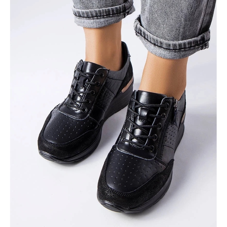 D/GMR Jazzarové černé prolamované kožené boty černá 2 D/GMR Jazzarové černé prolamované kožené boty černá 2