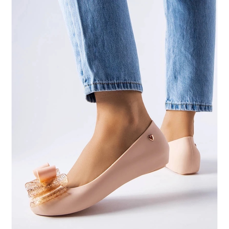 D/GMR Béžové balerínky od Jerome s mašlí béžový 2 D/GMR Béžové balerínky od Jerome s mašlí béžový 2