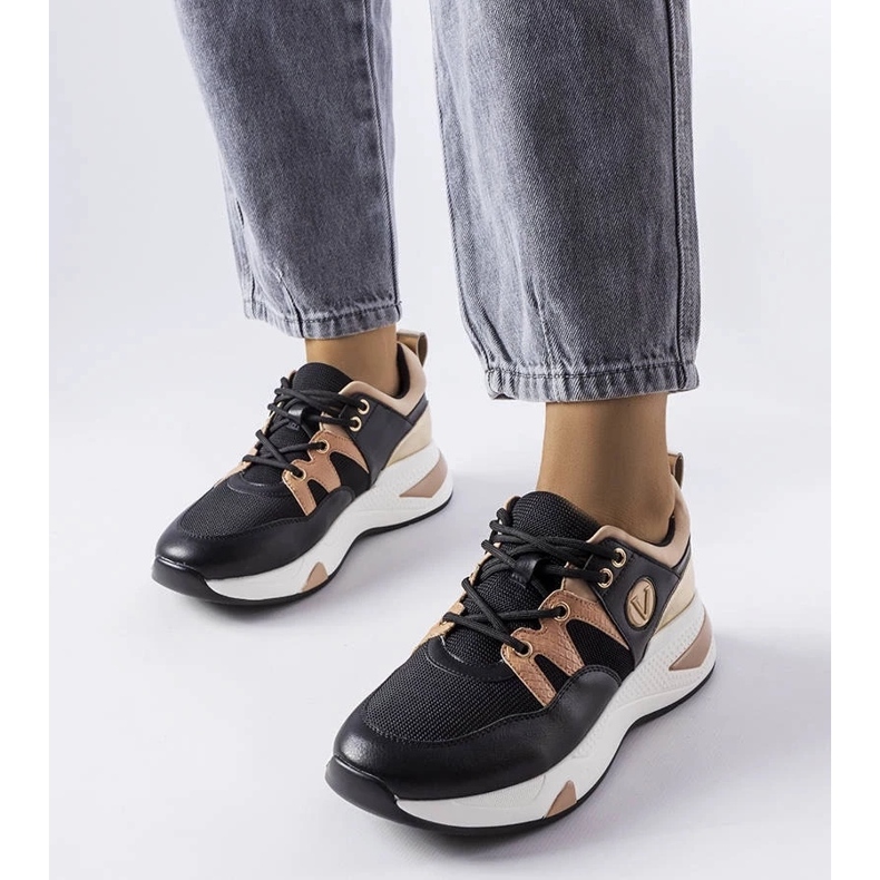 D/GMR Černé a zlaté tenisky Vinceza černá 1