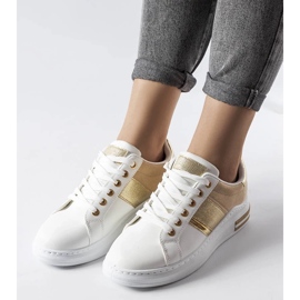 D/GMR Bílé tenisky s béžovými vsadkami od Deans 1