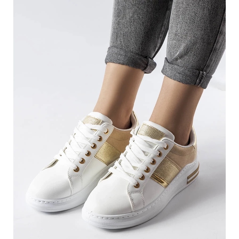 D/GMR Bílé tenisky s béžovými vsadkami od Deans 1