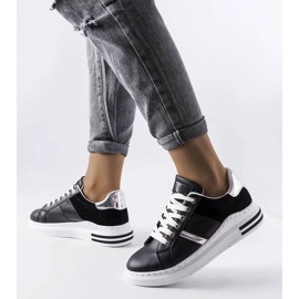 D/GMR Černé tenisky s vsadkami od Deans 1 D/GMR Černé tenisky s vsadkami od Deans 1