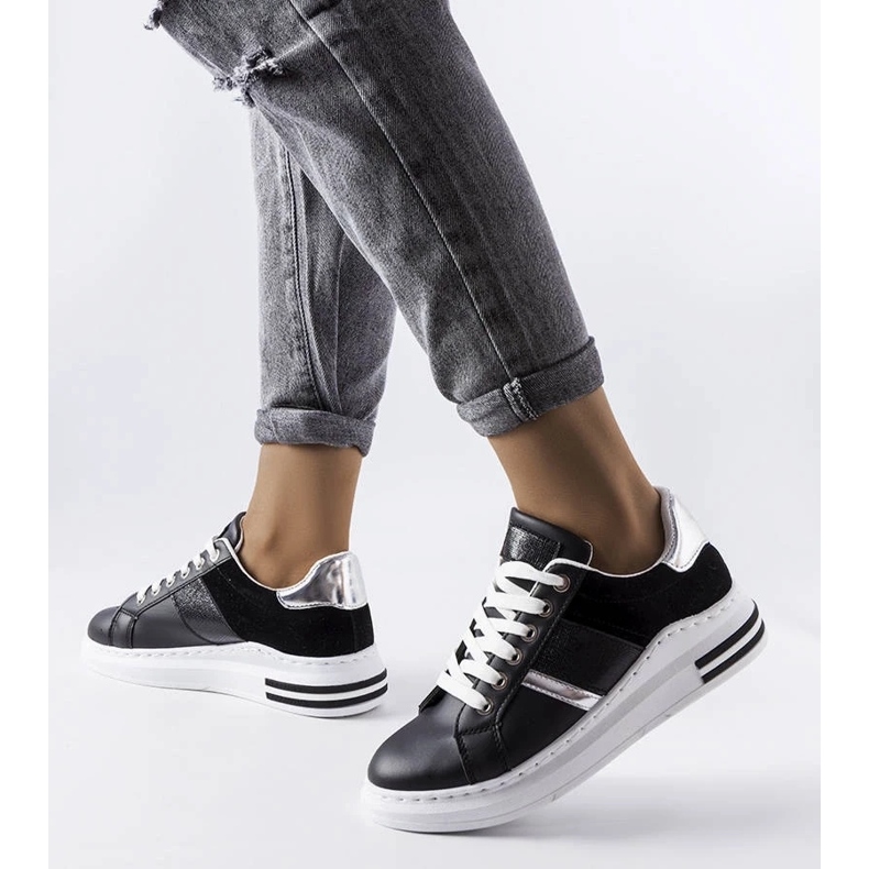 D/GMR Černé tenisky s vsadkami od Deans 1 D/GMR Černé tenisky s vsadkami od Deans 1