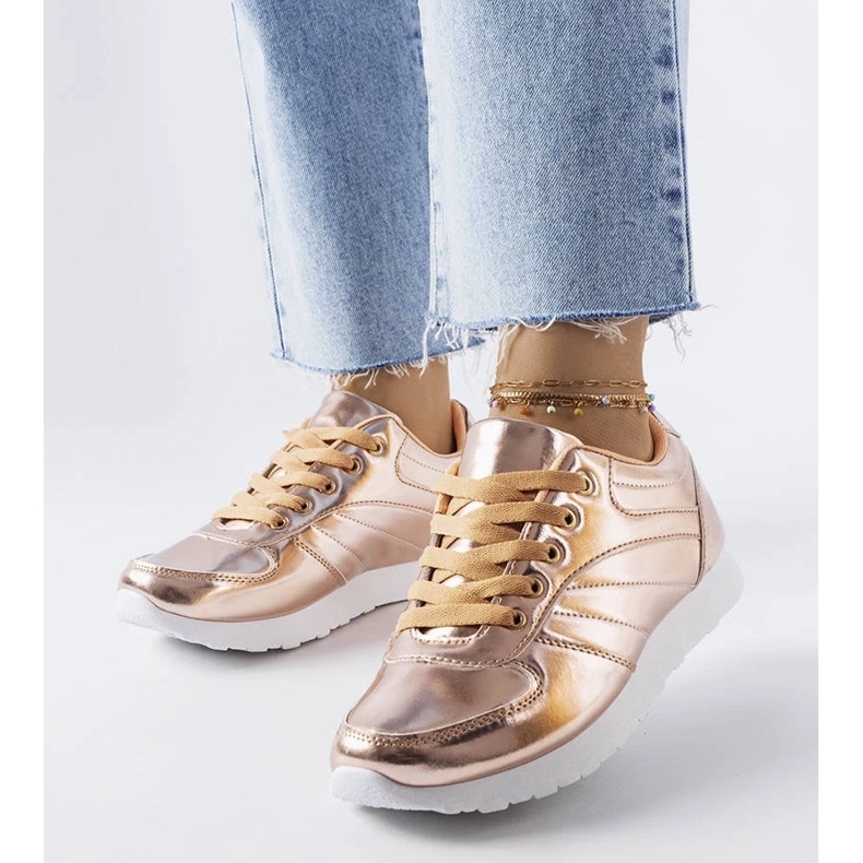 D/GMR Zlaté tenisky Quessy 1