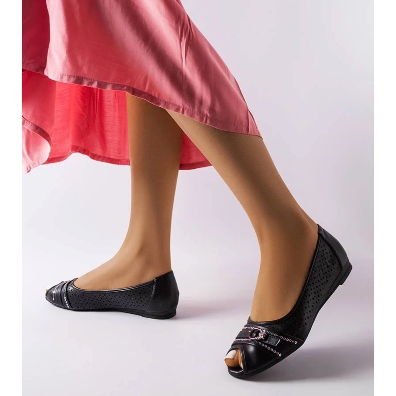 D/GMR Černé prolamované baleríny s kamínky od Creek 1