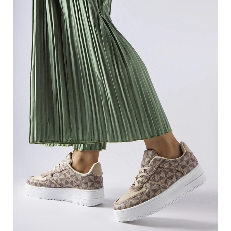 D/GMR Béžové tenisky zdobené monogramem Sands béžový 2