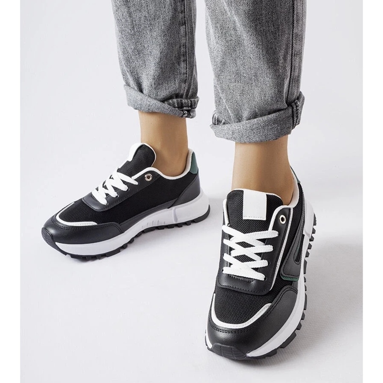 D/GMR Černé tenisky se zeleným akcentem Tod černá 2 D/GMR Černé tenisky se zeleným akcentem Tod černá 2