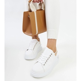 D/GMR Bílé sportovní boty se zlatou vsadkou Meriana bílý 1 D/GMR Bílé sportovní boty se zlatou vsadkou Meriana bílý 1