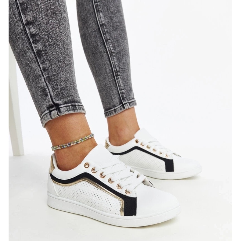 D/GMR Bílé a černé tenisky na platformě Amala bílý 2