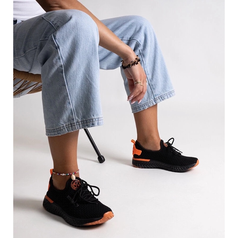 Černé látkové dámské tenisky Cross Jeans černý 1