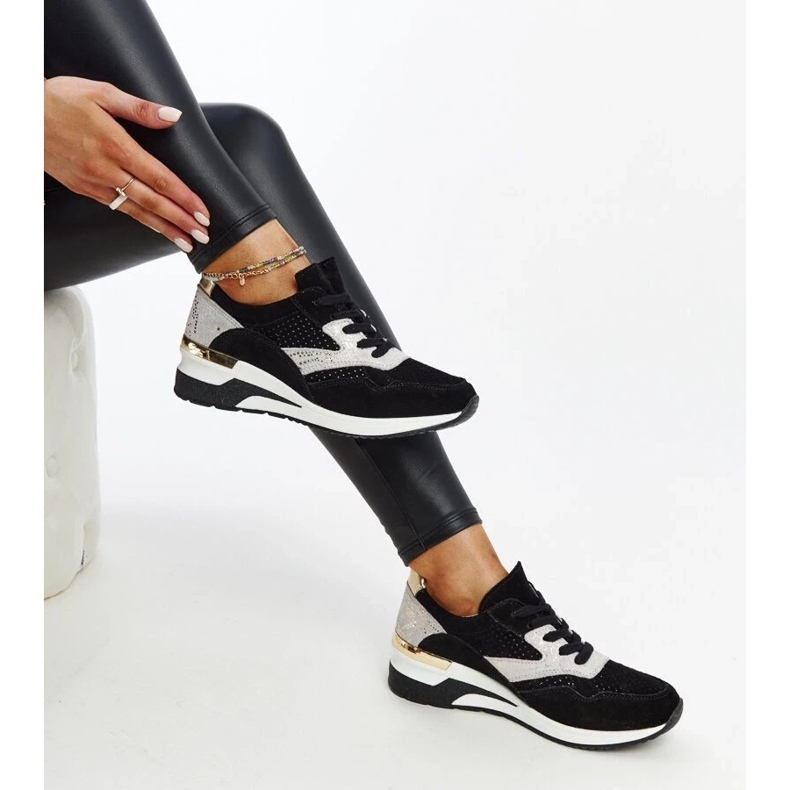 Černé kožené tenisky na klínu Manfrin černá 2