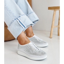 Stříbrné kožené tenisky na platformě Amana stříbrný 1