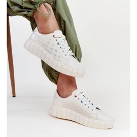 Béžové kožené tenisky značky Zvonka béžový 2