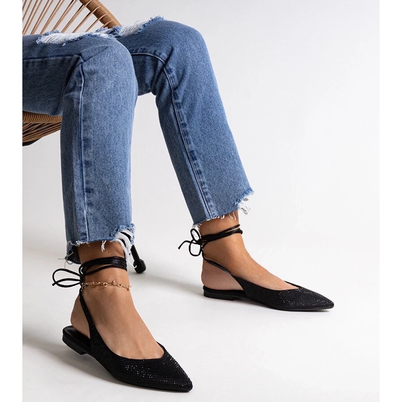 D/CEO Safinové šněrovací černé balerínky s kamínky černá 1