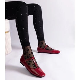 D/CEO Červené baleríny jsou rozptýleny s pásem Marseille 2 D/CEO Červené baleríny jsou rozptýleny s pásem Marseille 2