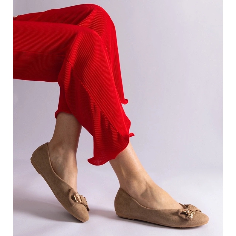 D/CEO Hnědé balerínky zdobené mašlí a broží Esdras hnědý 1