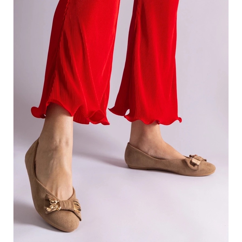 D/CEO Hnědé balerínky zdobené mašlí a broží Esdras hnědý 2