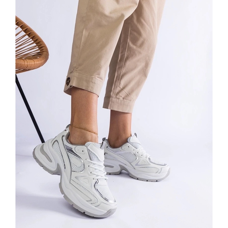 D/CEO Bílé tenisky s masivní podrážkou Adom bílý 2