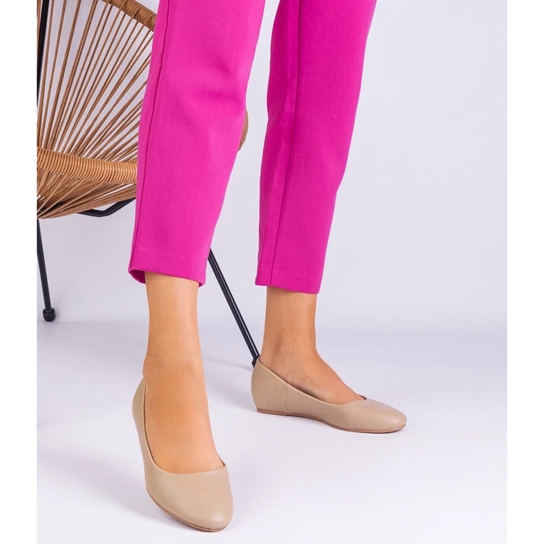 D/CEO Béžové baleríny na skrytém klínu ekologického séra Savelia béžový 2 D/CEO Béžové baleríny na skrytém klínu ekologického séra Savelia béžový 2