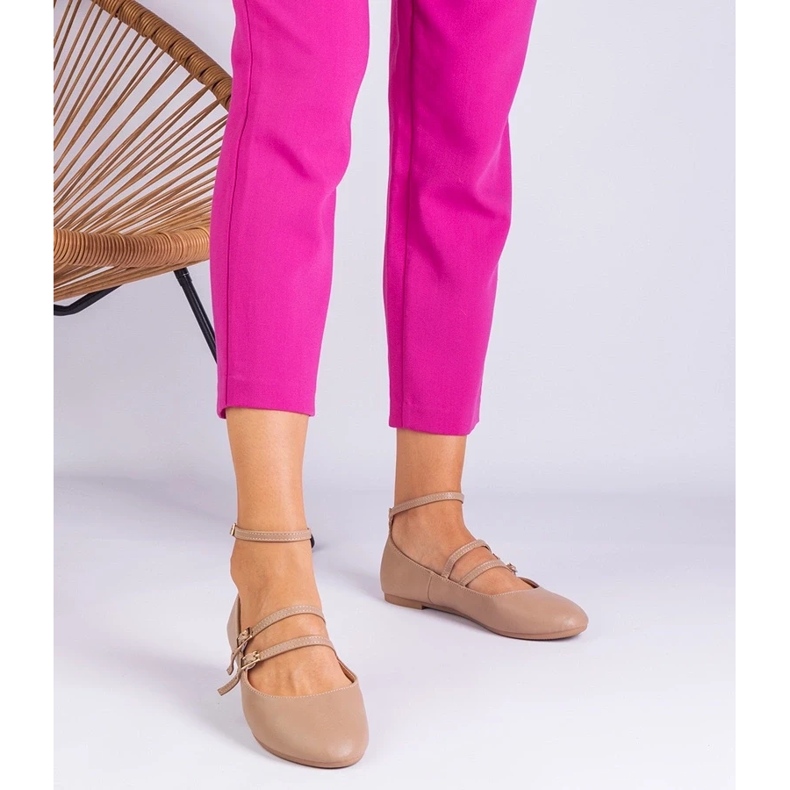 D/CEO Beige Eco -Teather Ballerinas s spony Vitoldora béžový 2