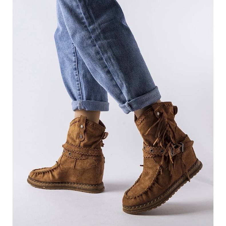 D/CEO Hnědé kozačky na klínku od Teodata hnědý 2 D/CEO Hnědé kozačky na klínku od Teodata hnědý 2