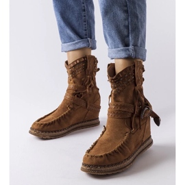 D/CEO Hnědé kozačky na klínku značky Beausoleil 1