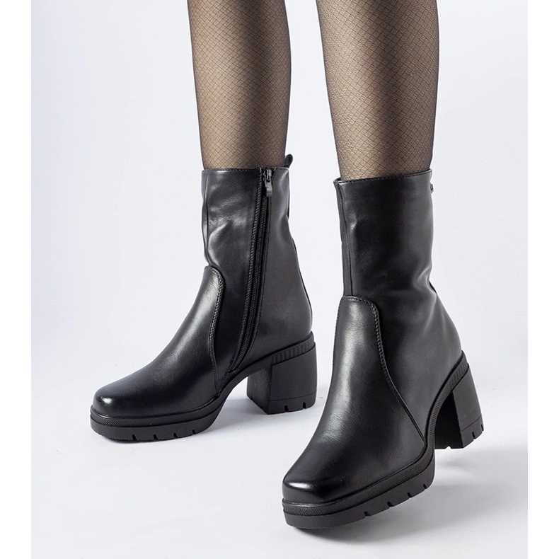 D/CEO Černé zateplené kotníkové boty Agordino černá 1