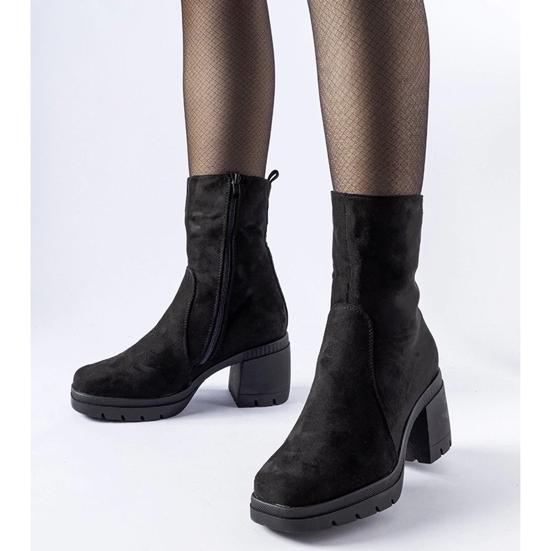 D/CEO Černé boty na eko-eco-zamsz agordino post u kotníku černá 1